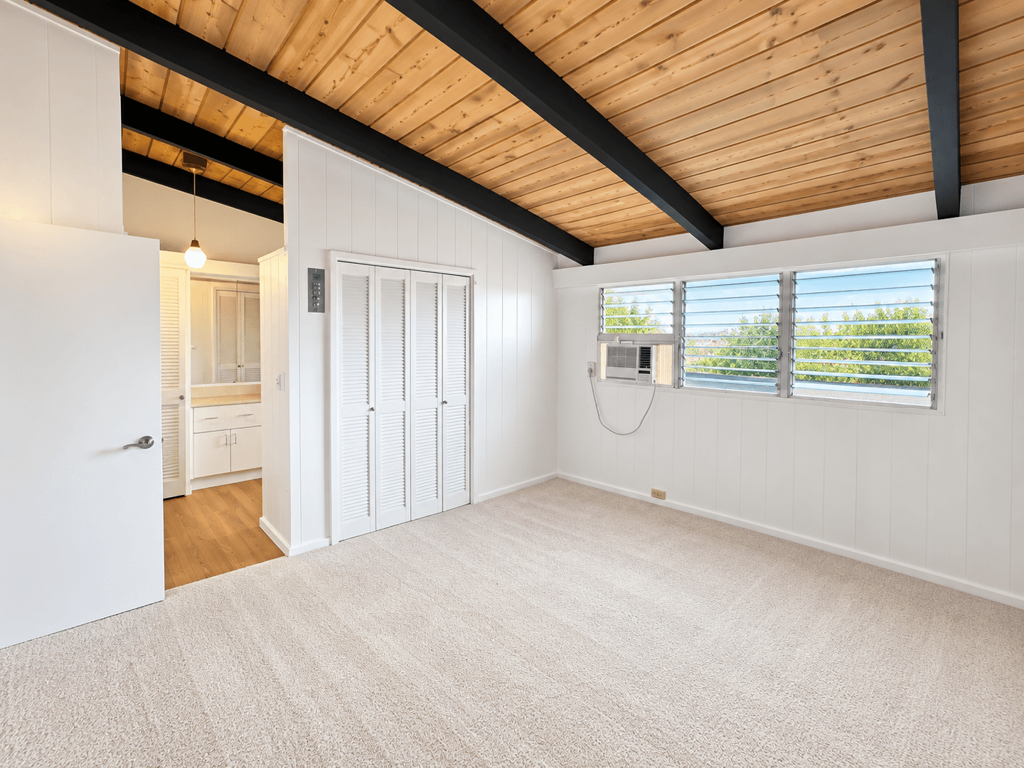 Honolulu House: 3027 Kanu Street