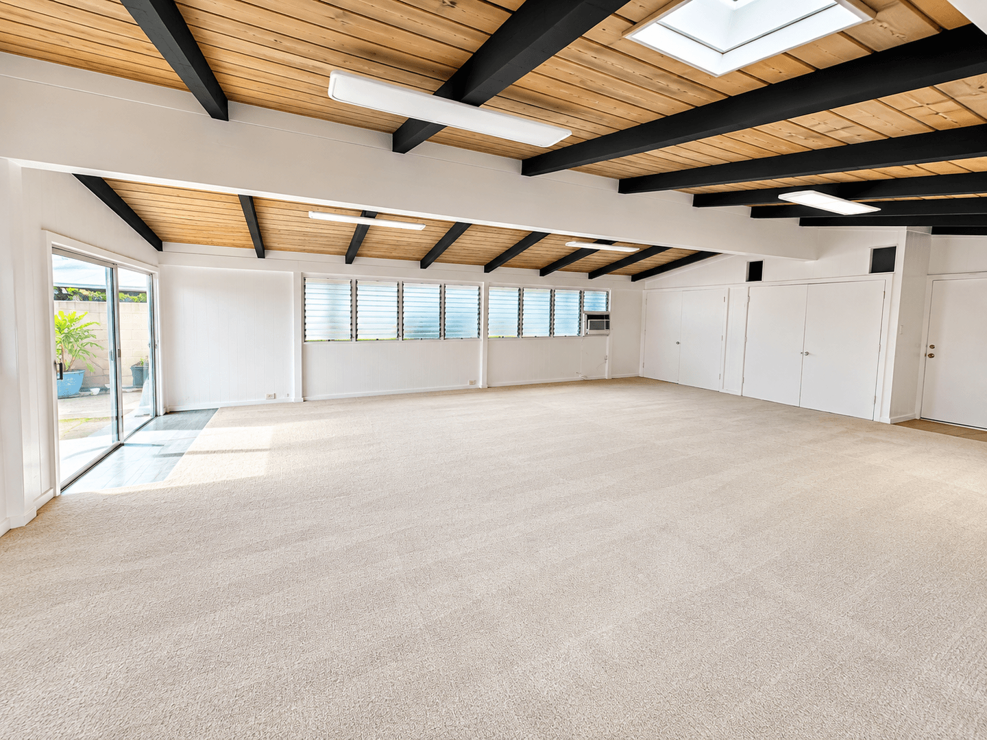 Honolulu House: 3027 Kanu Street