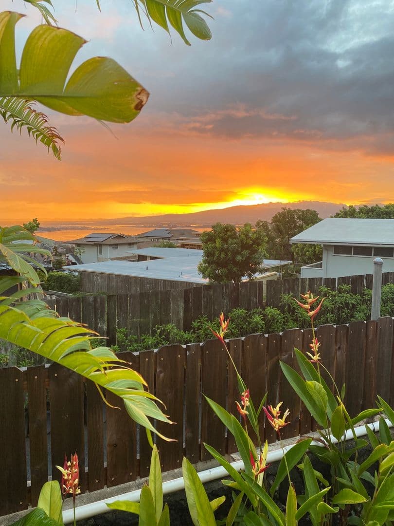 Aiea House: 99-1006 Puumakani Street