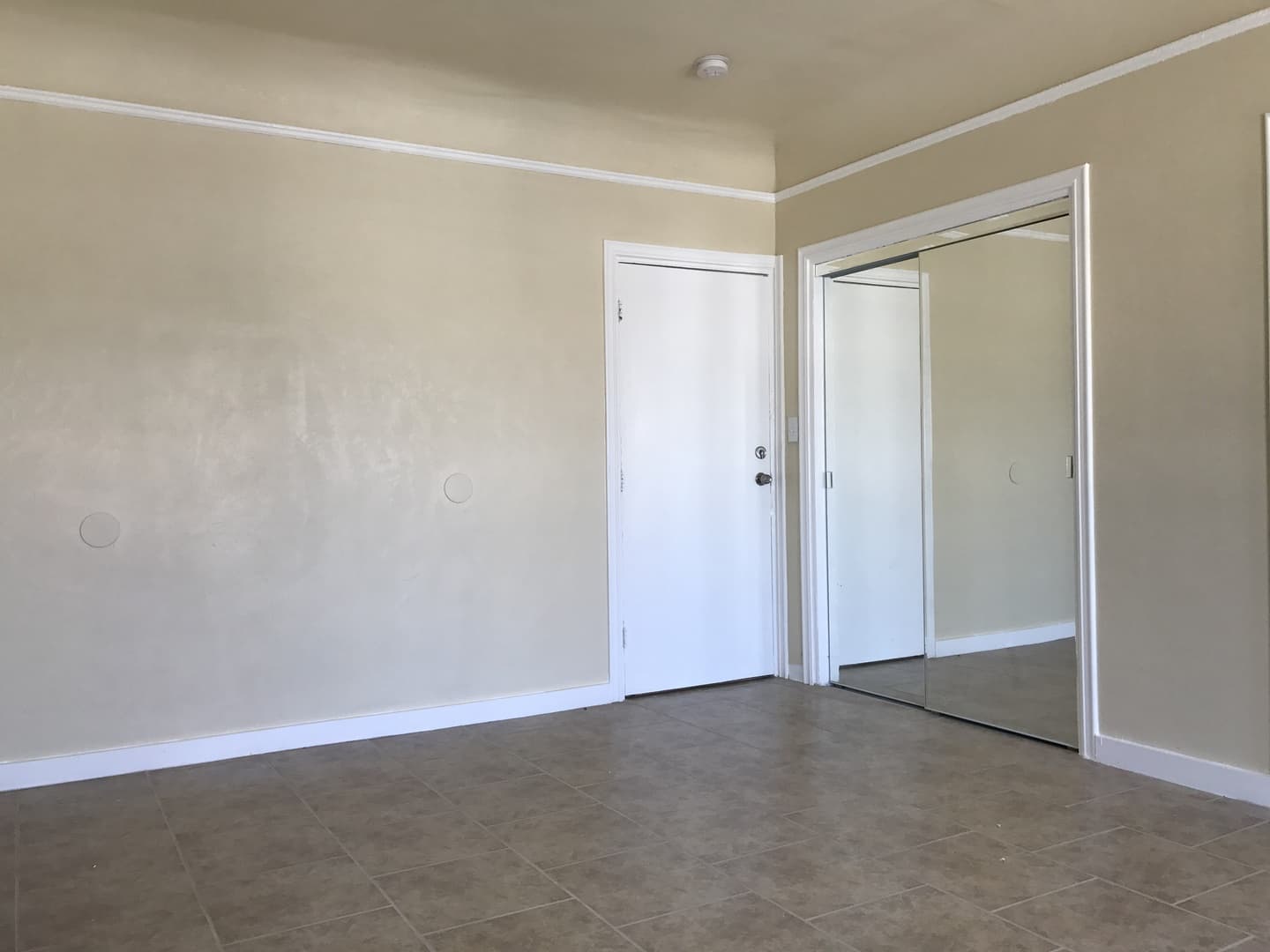 Los Angeles Apartment: 1308-1310 12th Avenue