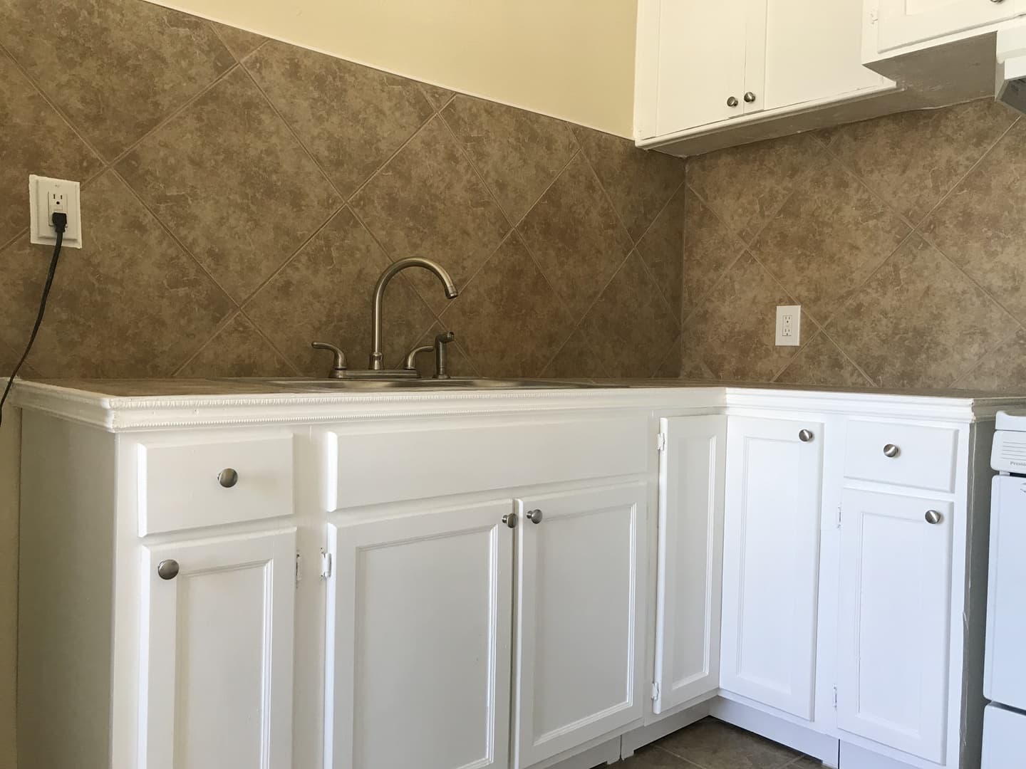 Los Angeles Apartment: 1308-1310 12th Avenue
