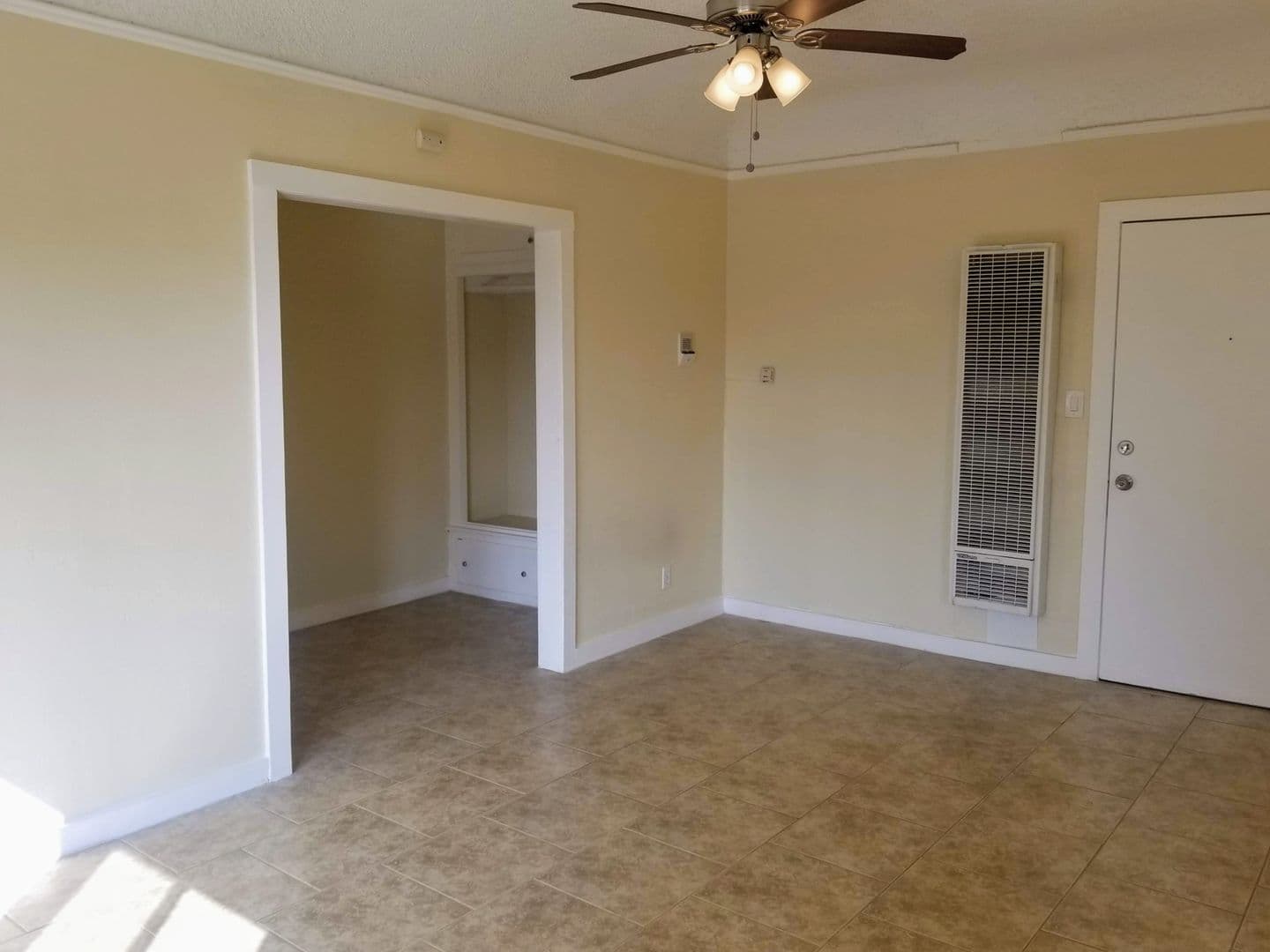 Los Angeles Apartment: 1308-1310 12th Avenue