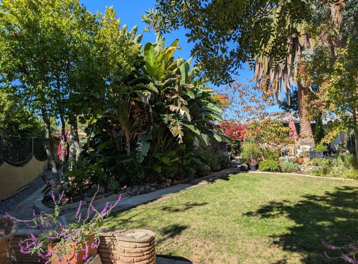 Los Angeles Apartment: 1081-1099 S. Orange Grove Ave.