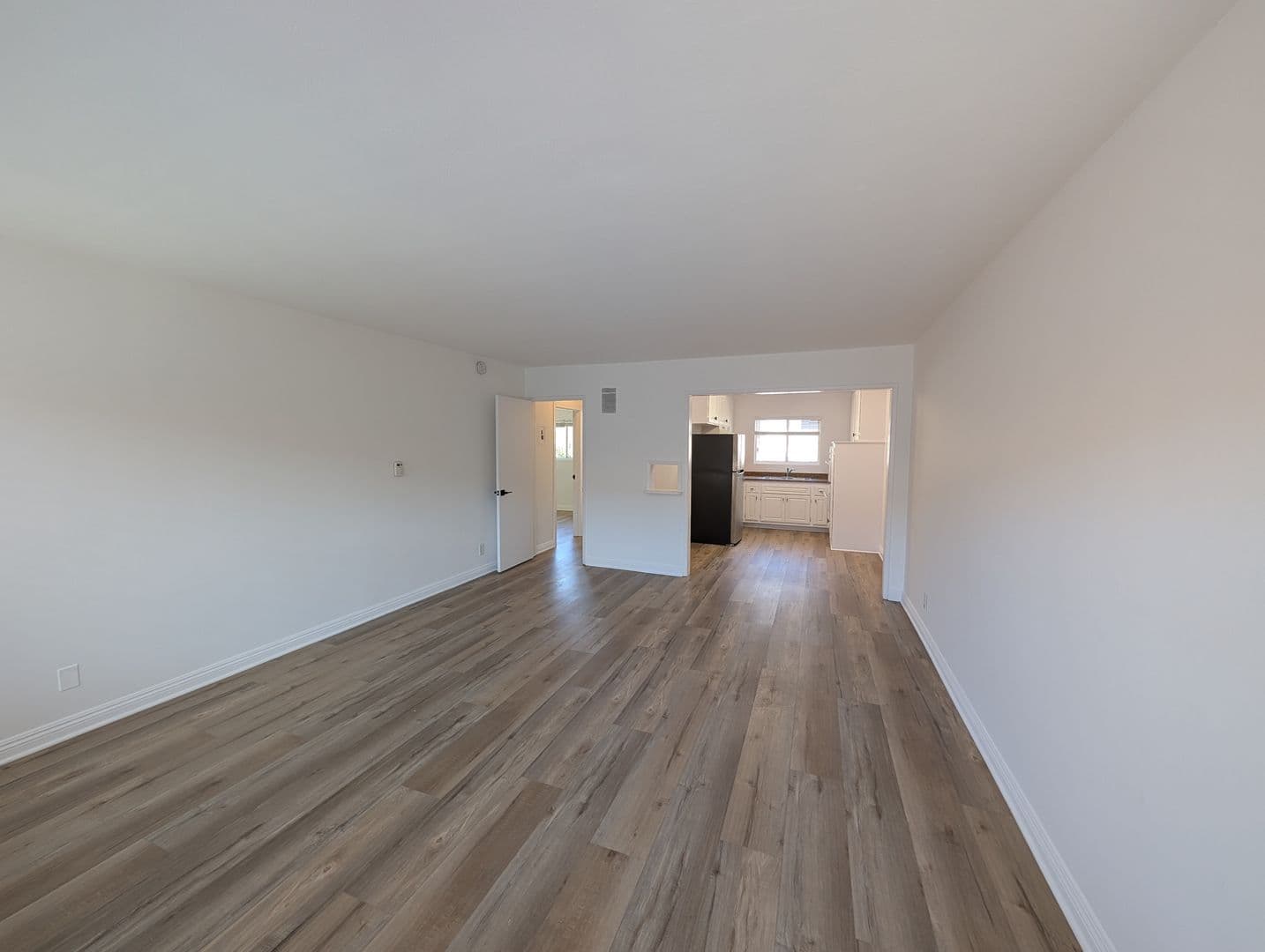 Los Angeles Apartment: 1541 N Formosa Ave.