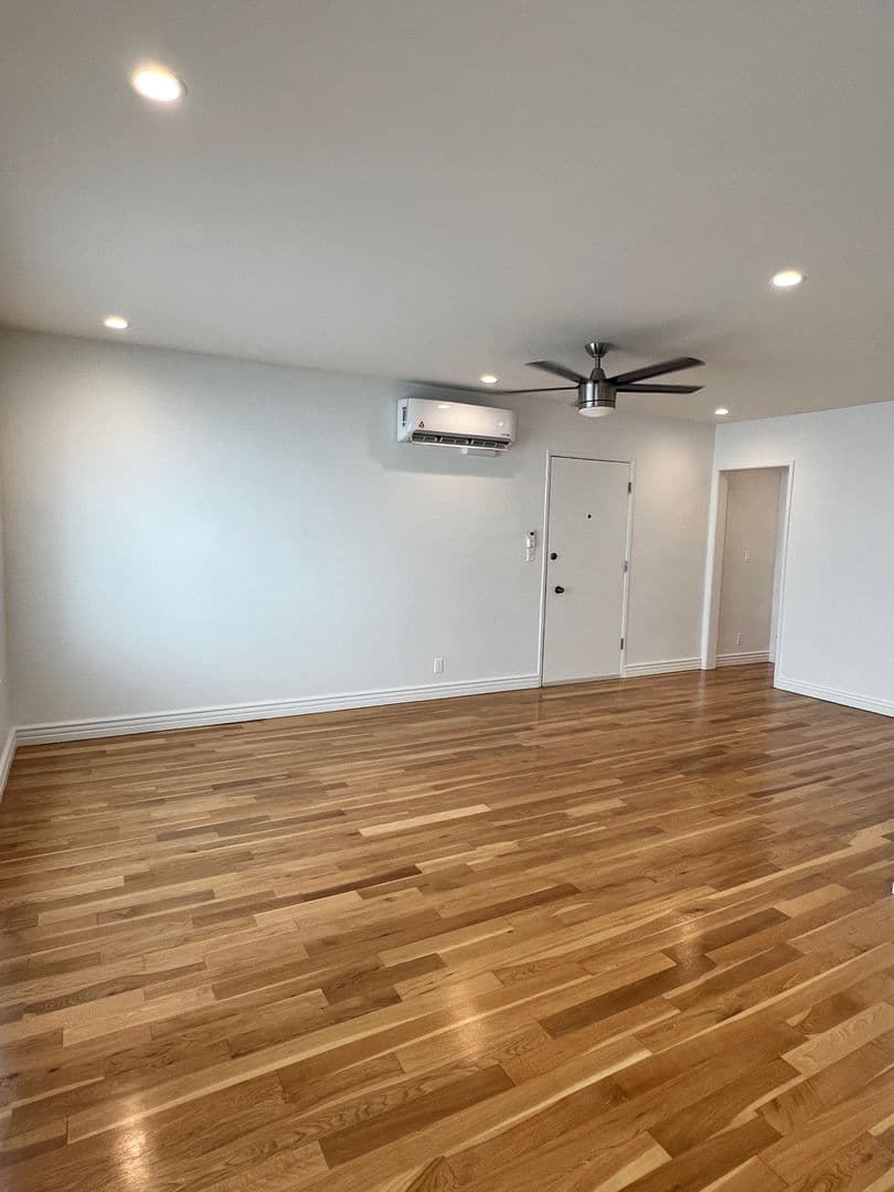 Santa Monica Apartment: 911-915 Lincoln Blvd