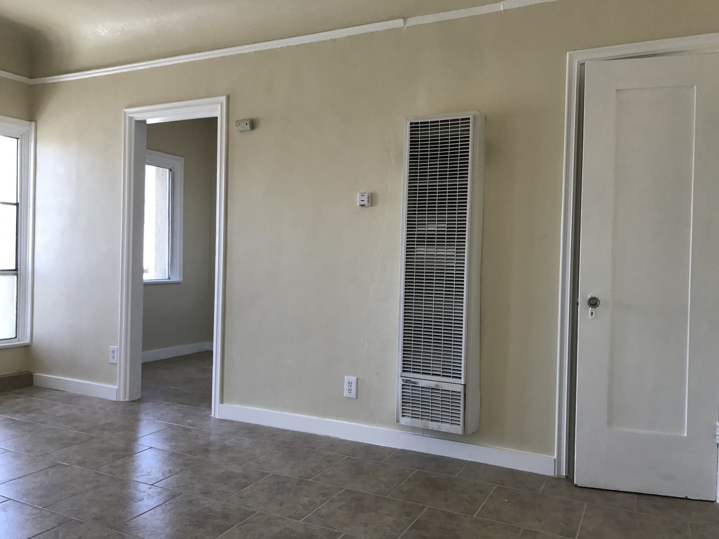 Los Angeles Apartment: 1308-1310 12th Avenue