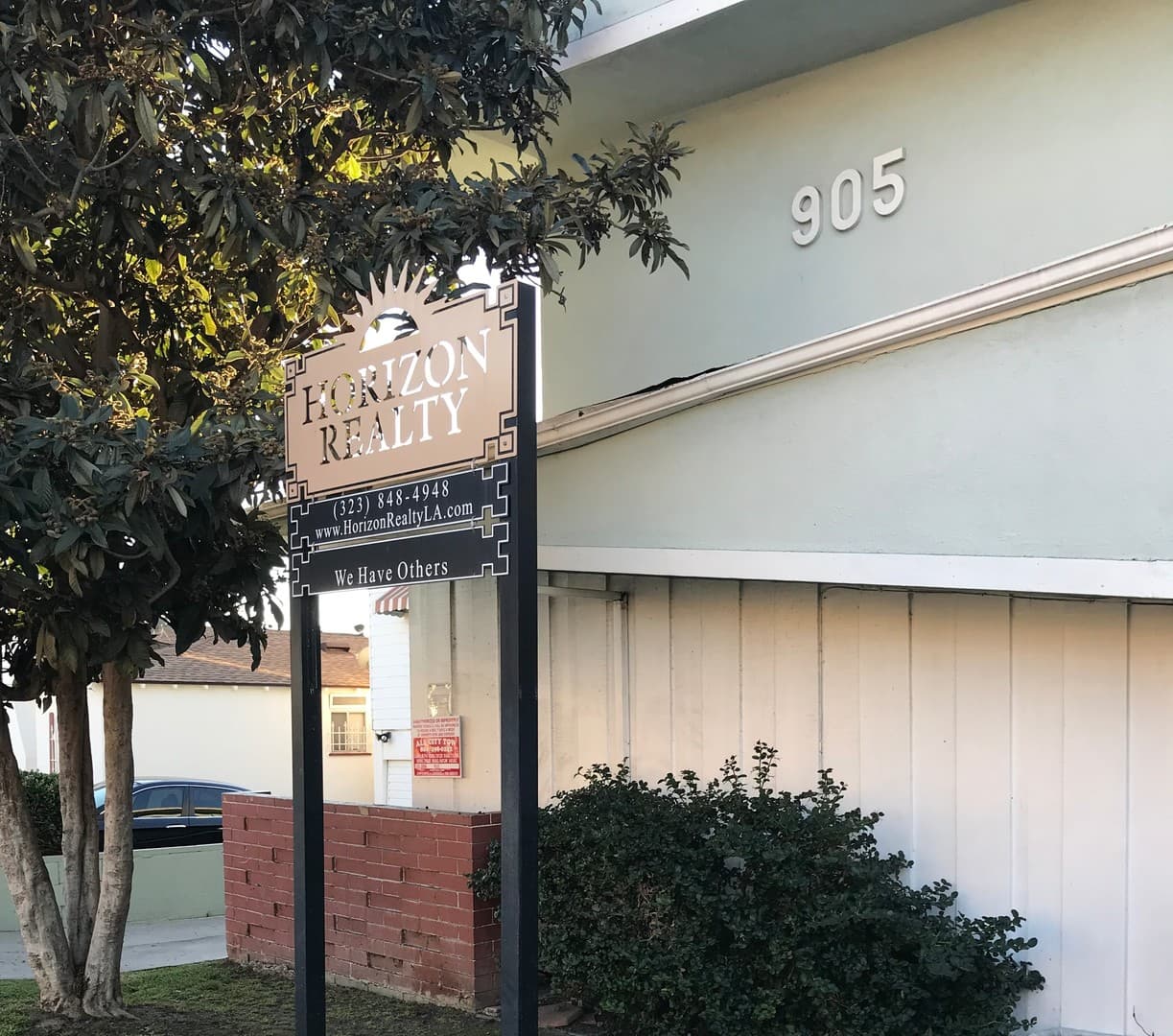 Inglewood Apartment: 905 Edgewood St.