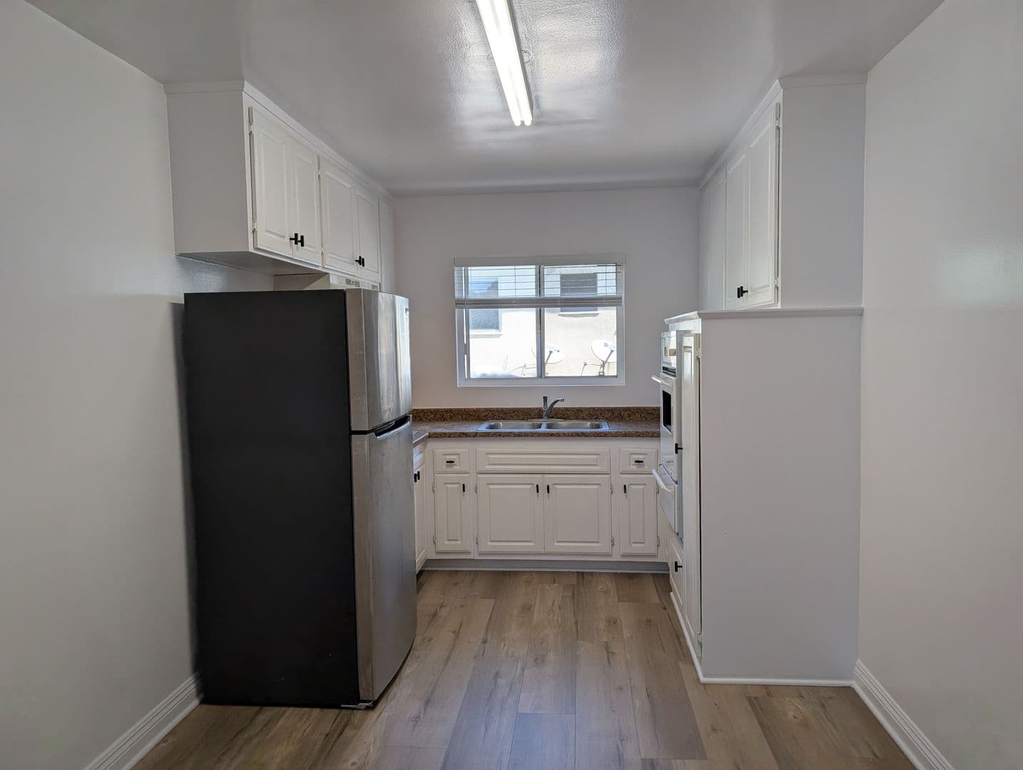 Los Angeles Apartment: 1541 N Formosa Ave.