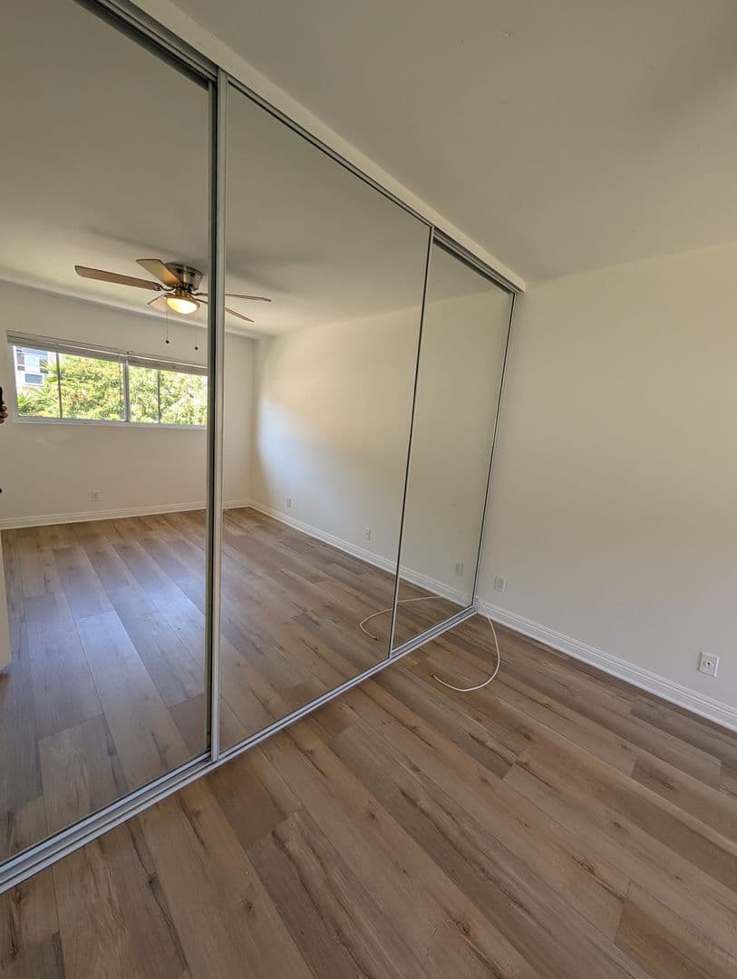 Los Angeles Apartment: 1541 N Formosa Ave.
