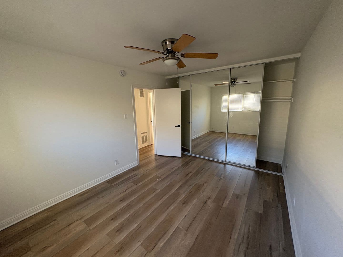 Los Angeles Apartment: 1541 N Formosa Ave.
