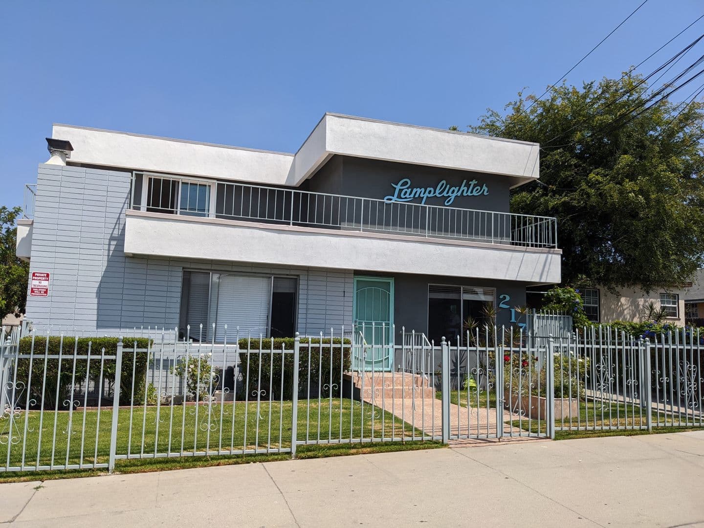 Inglewood Apartment: 217 E Hazel St.