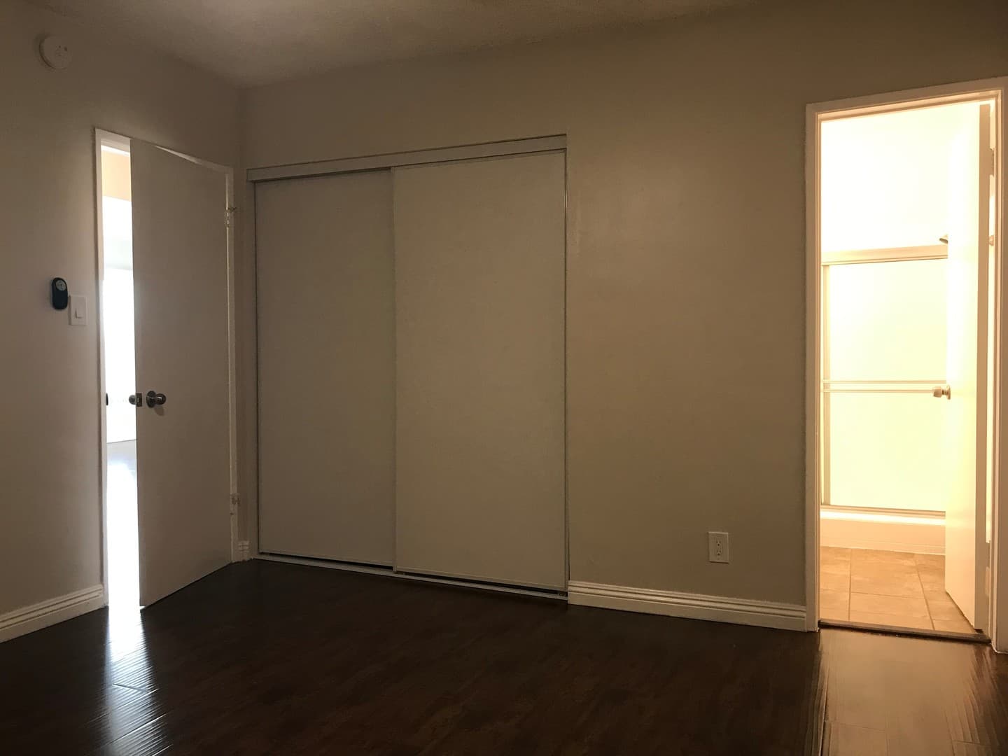 Inglewood Apartment: 905 Edgewood St.