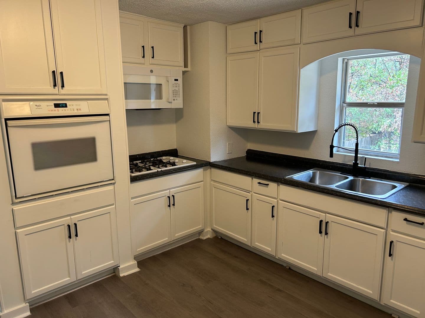 Mineral Wells House: 400 S E 20th Street