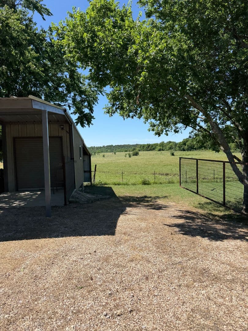 Aledo House: 8033 Lax Drive