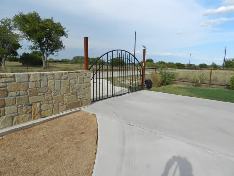 Aledo House: 8033 Lax Drive