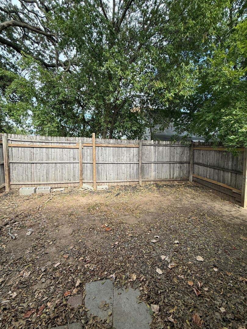 Weatherford Townhome: 1563 Greenwood Rd. # 104