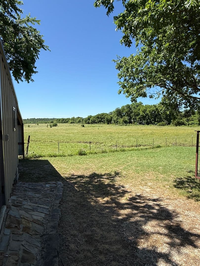 Aledo House: 8033 Lax Drive