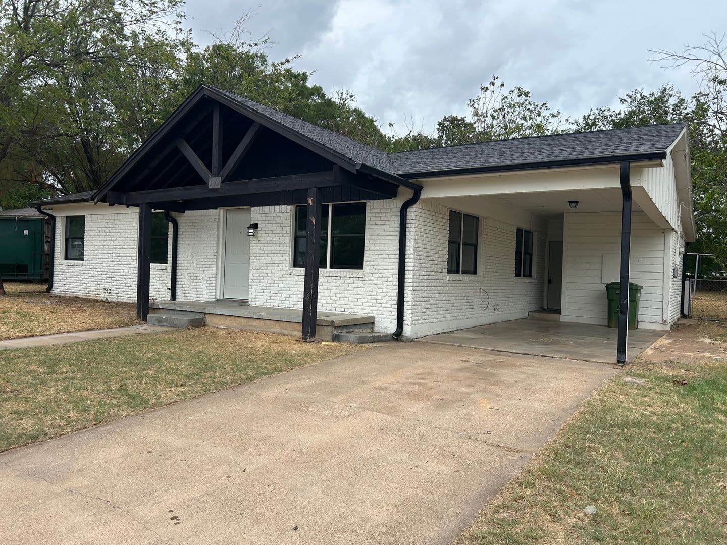 Mineral Wells House: 2405 NW 2nd Ave