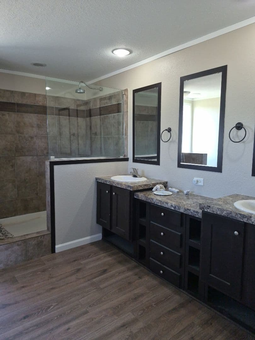 Weatherford House: 690 Toto Rd