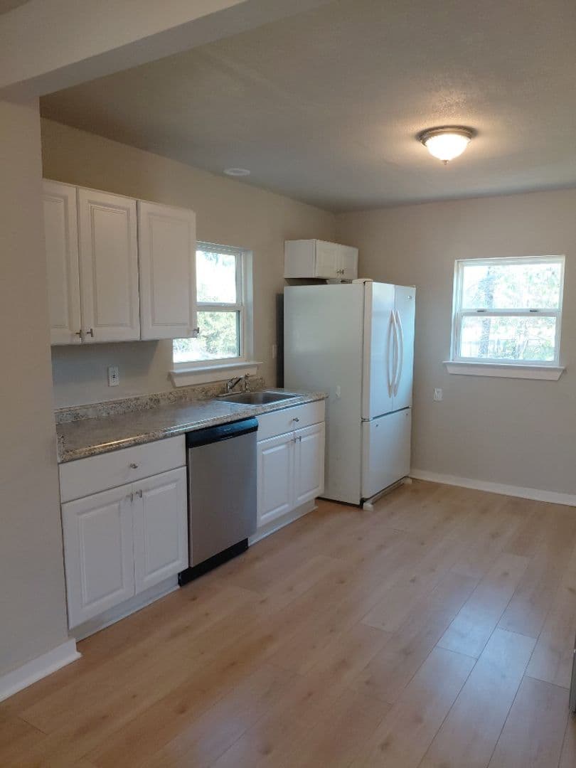 Mineral Wells House: 1001 SE 19th Street