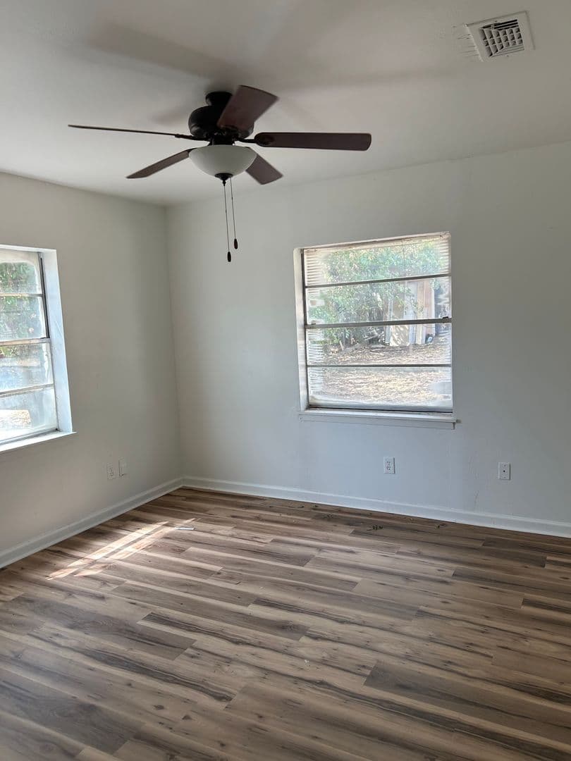 Mineral Wells House: 2405 NW 2nd Ave