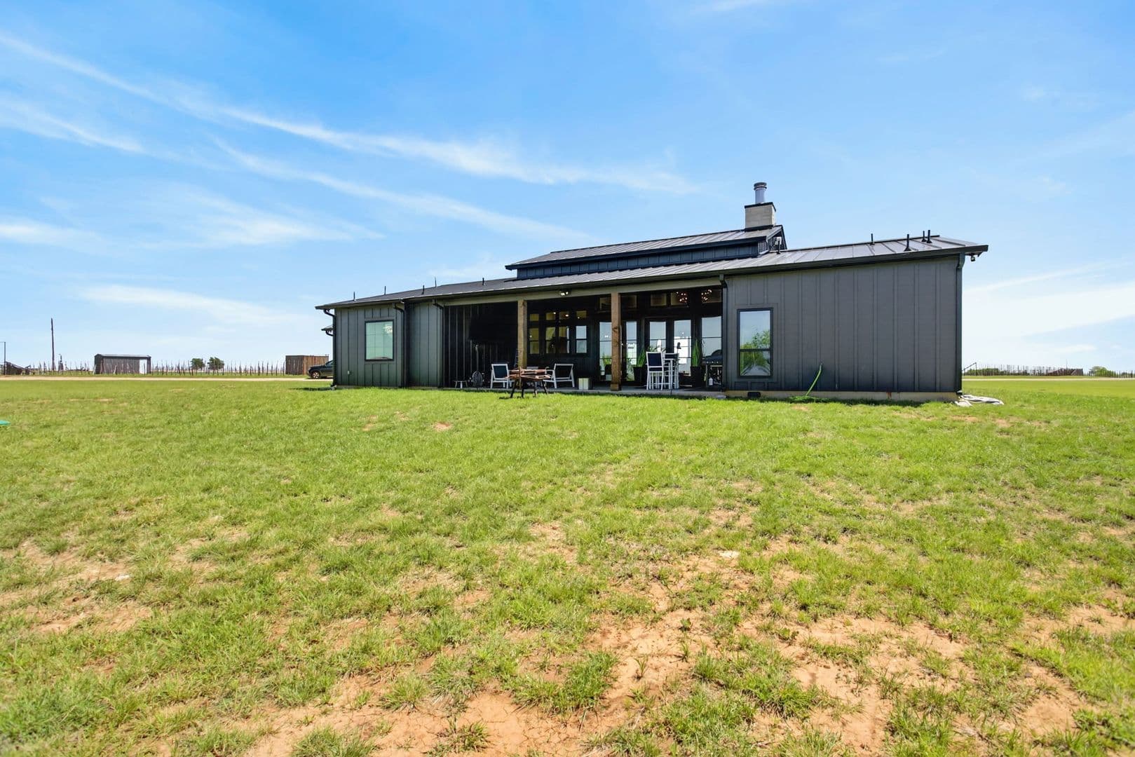 Jacksboro House: 6384-A US 281 HWY S