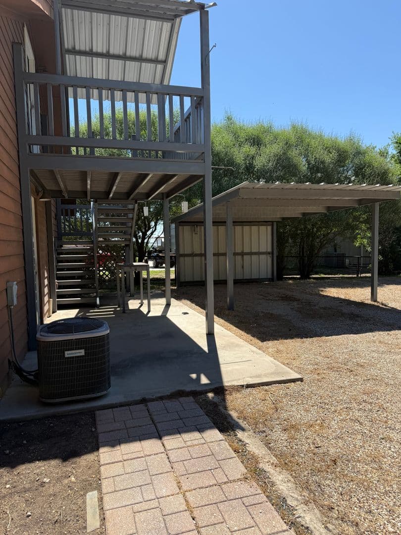 Aledo House: 8033 Lax Drive