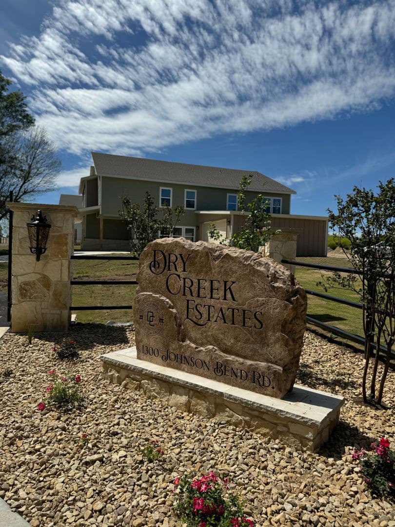 Weatherford Townhome: 1308 Johnson Bend Road Unit 2