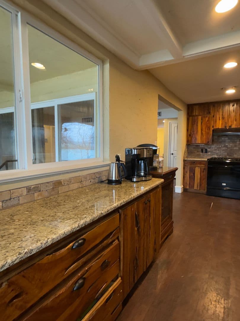 Weatherford House: 179  E. El Camino Real