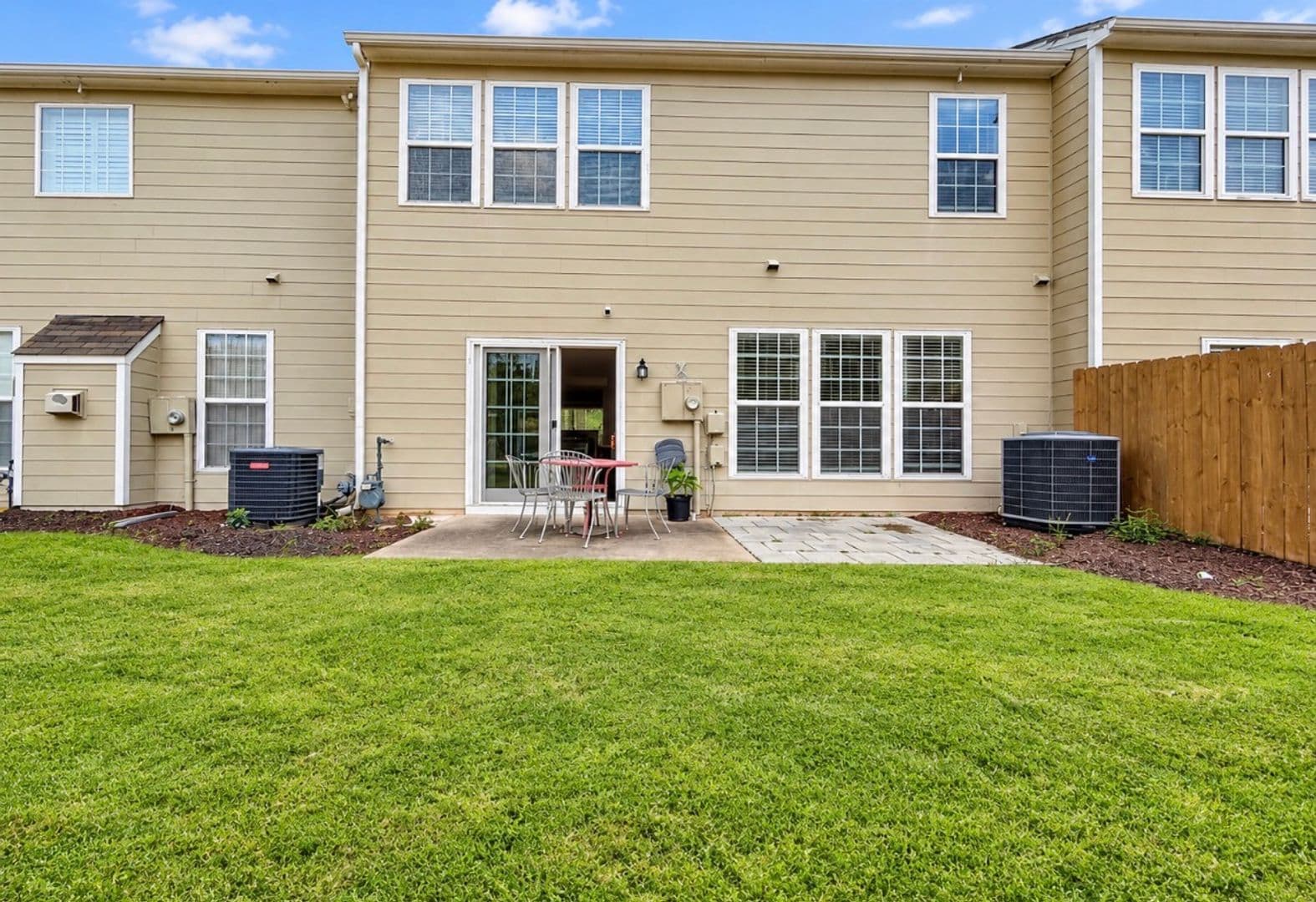 Alpharetta Townhome: 3087 Commonwealth Way