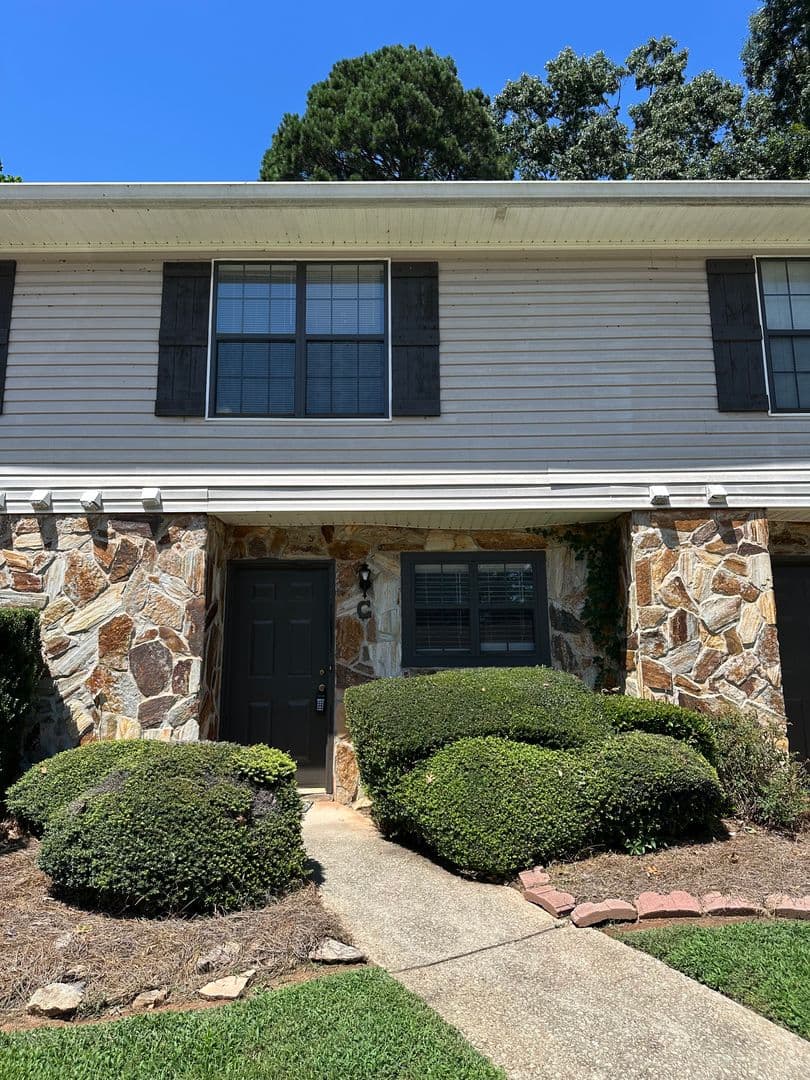 Gainesville Townhome: 2506 Hidden Cove Court