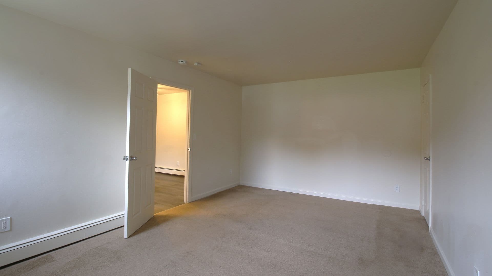 Hopewell Junction Apartment: 228 Route 376