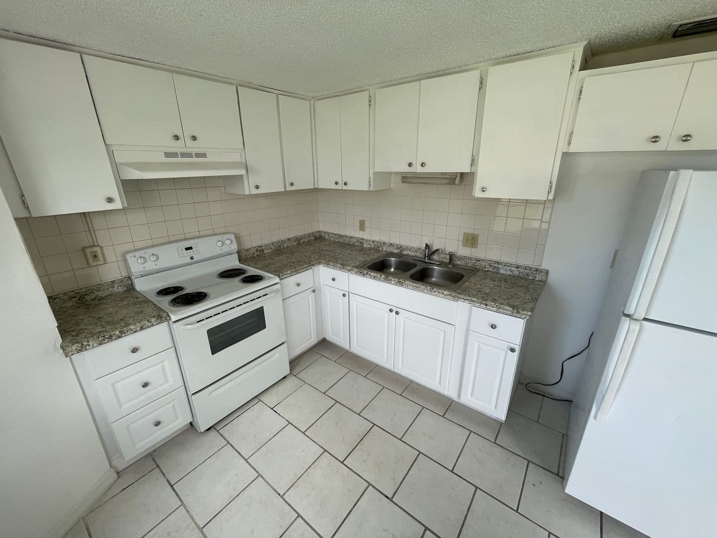 NEW PORT RICHEY Apartment: 5321 AVERY RD