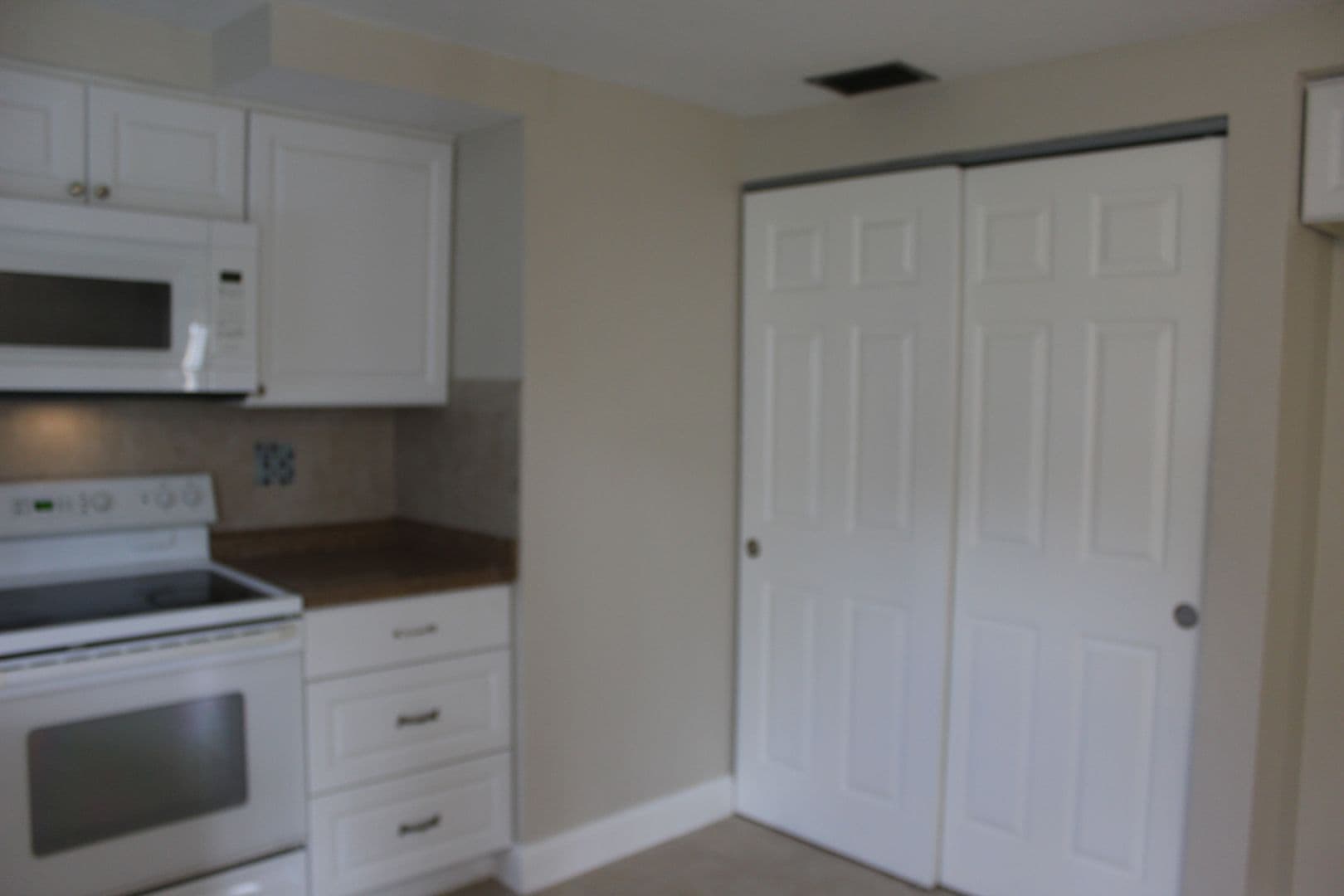 NEW PORT RICHETY House: 4424-B TERRY LOOP