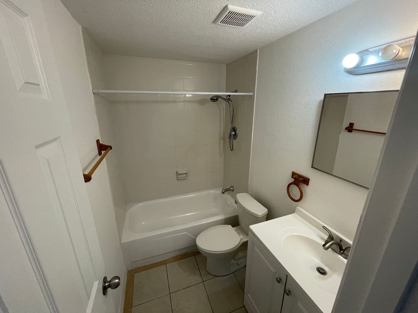 NEW PORT RICHEY Apartment: 5319 AVERY RD