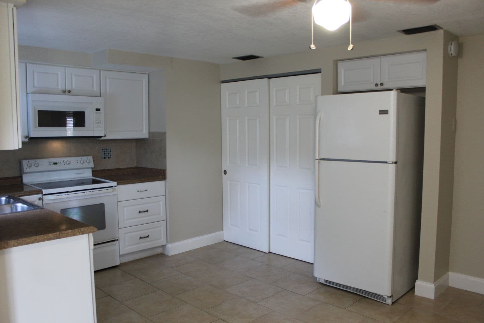 NEW PORT RICHETY House: 4424-B TERRY LOOP