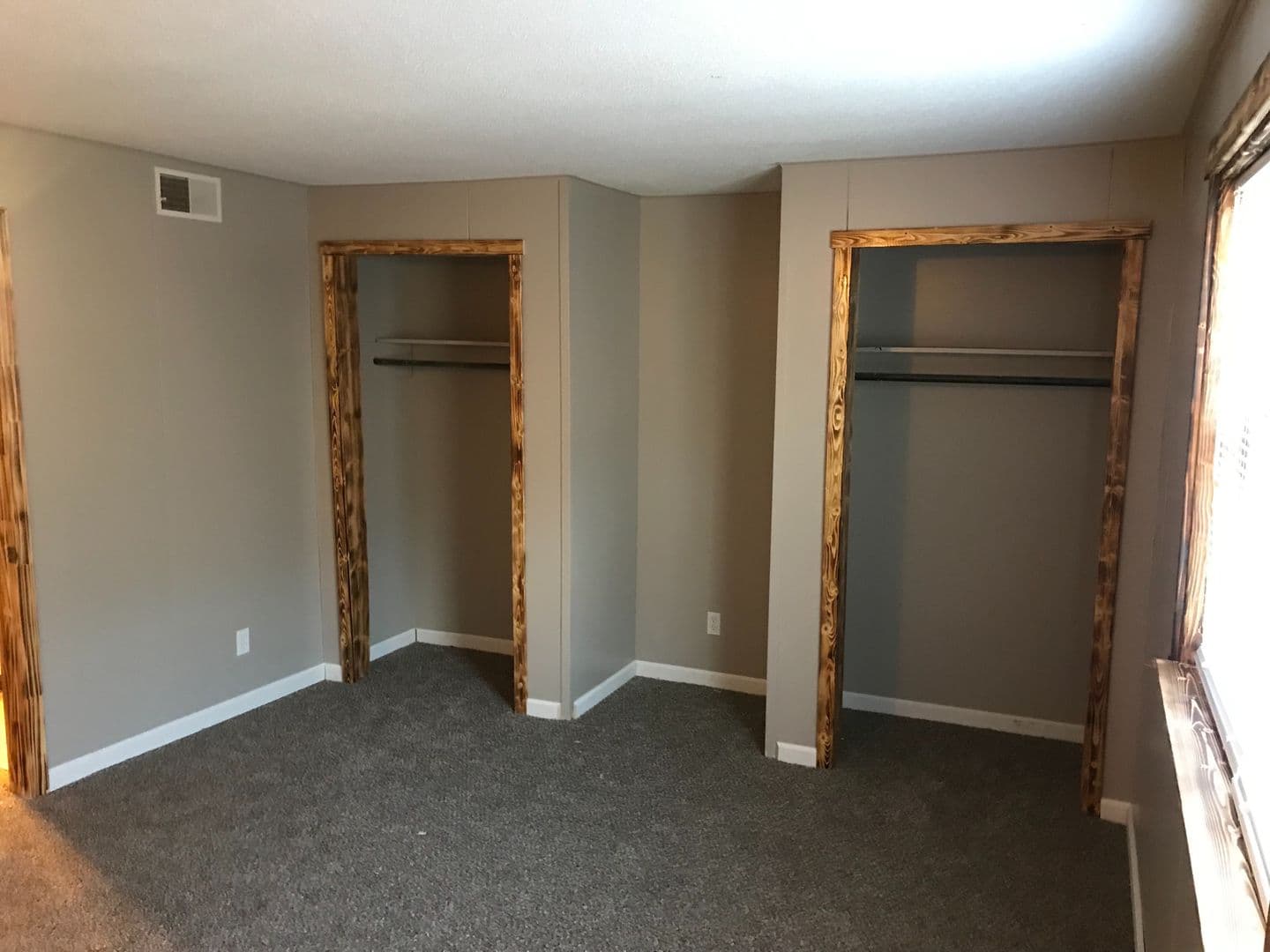 Jefferson City Apartment: 126 Marshall St