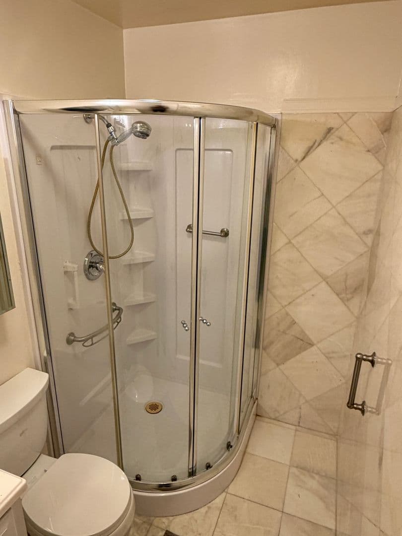 Huntington Beach Townhome: 8122 Deerfield Dr
