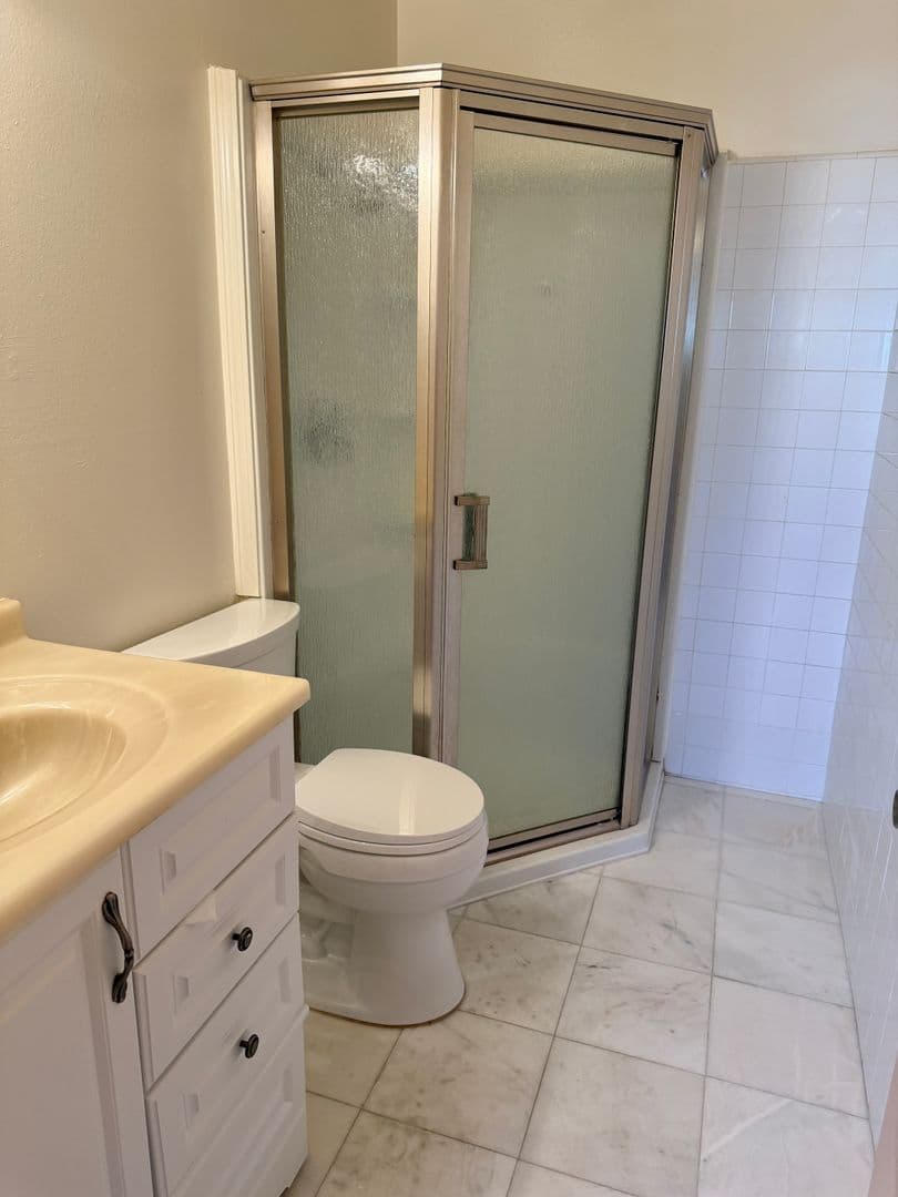 Huntington Beach Townhome: 8122 Deerfield Dr