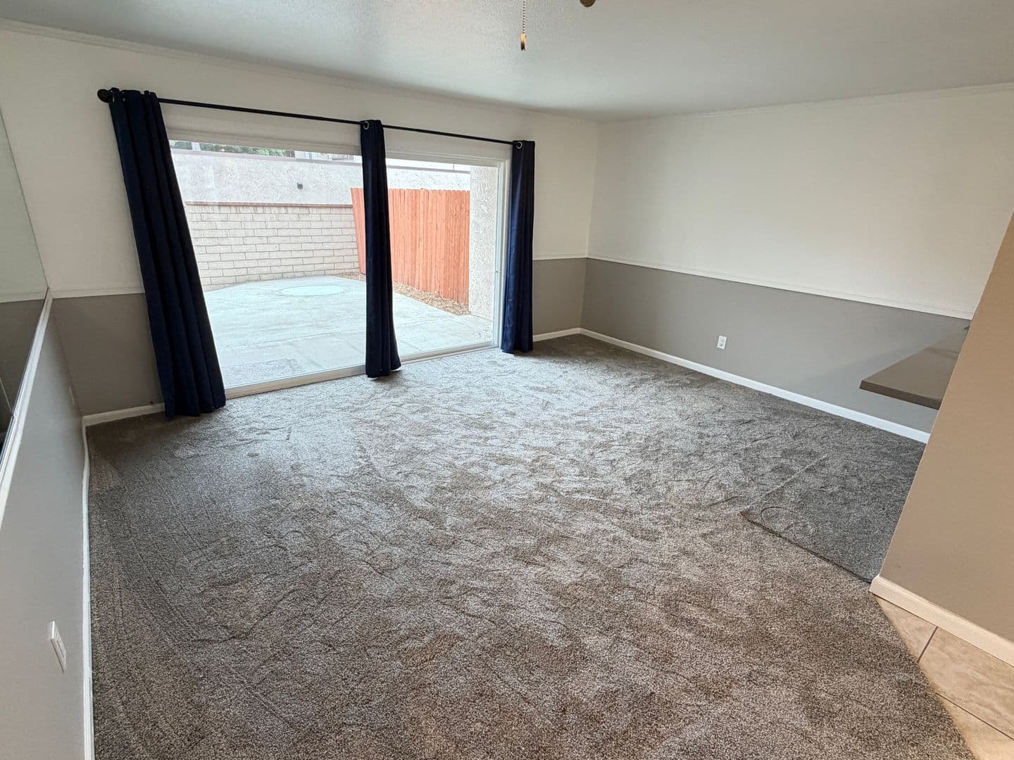 Orange Condo: 700 W La Veta Ave #P3