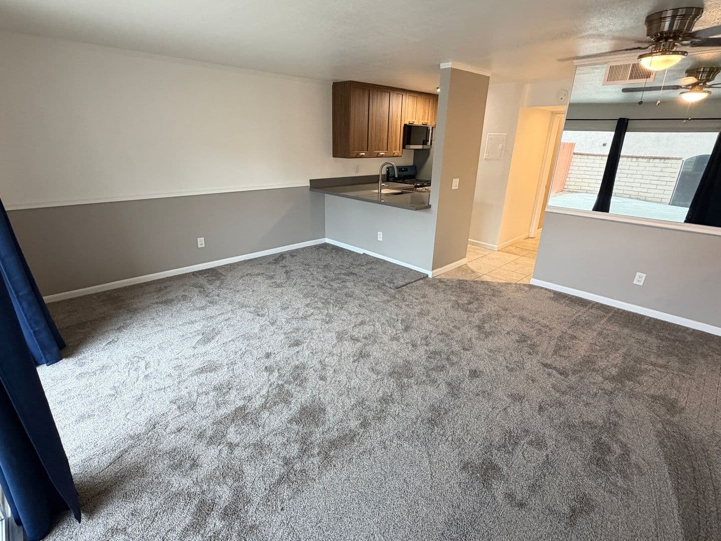 Orange Condo: 700 W La Veta Ave #P3