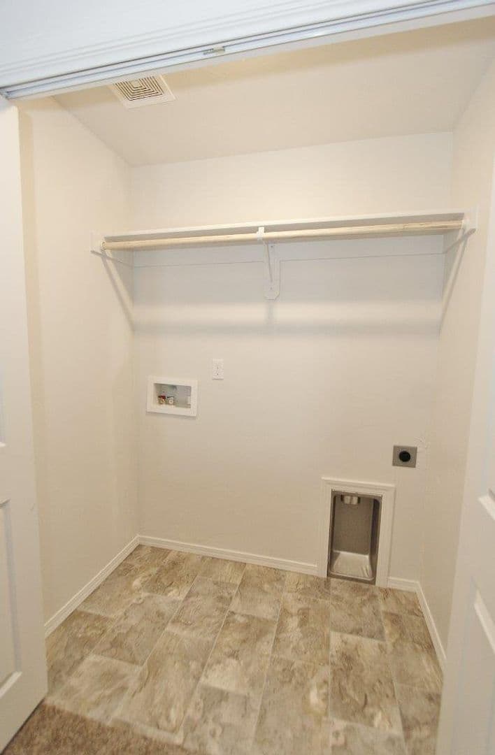 Nampa House: 1410 5th St N