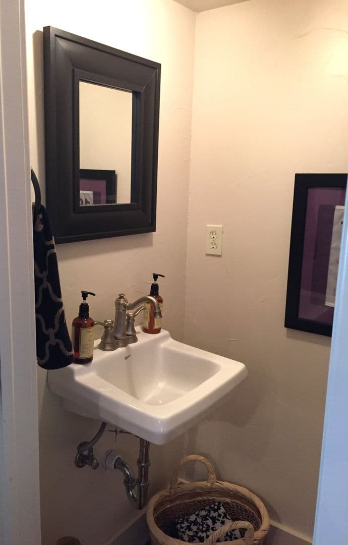 Fayetteville Apartment: N. Olive Avenue,