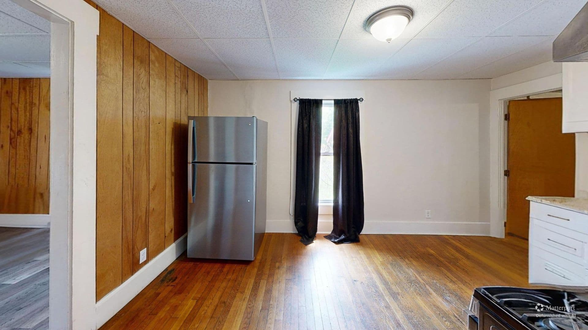 Randolph Apartment: 18 Weston Street