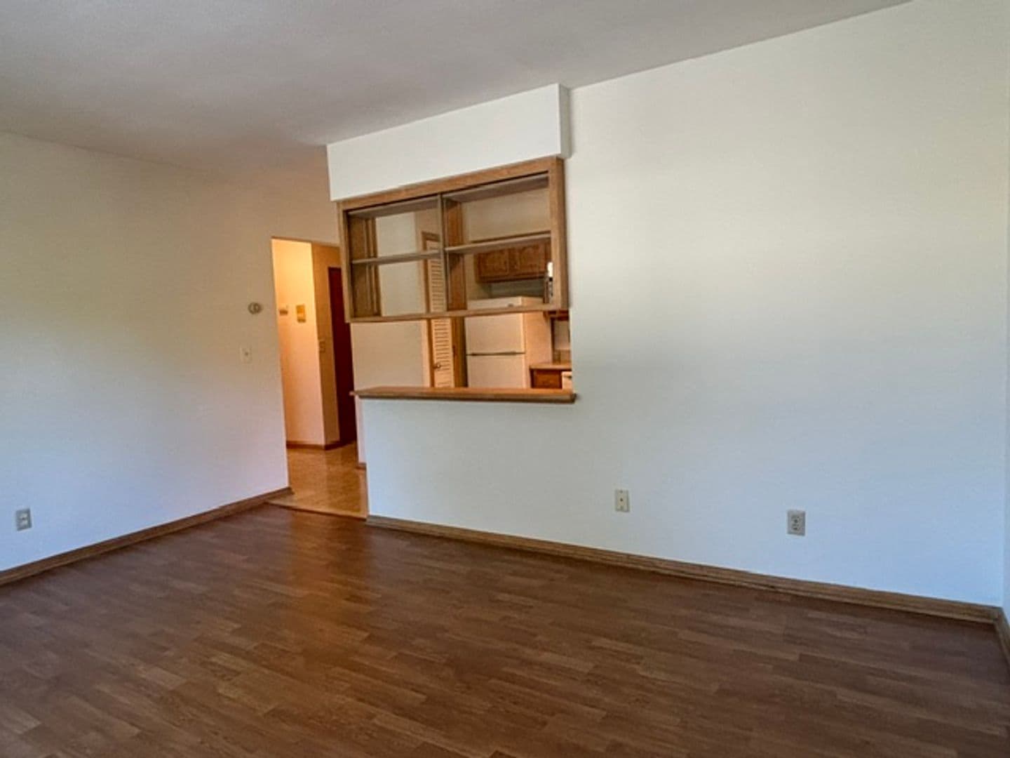 Minneapolis Apartment: 4351 Drew Ave South