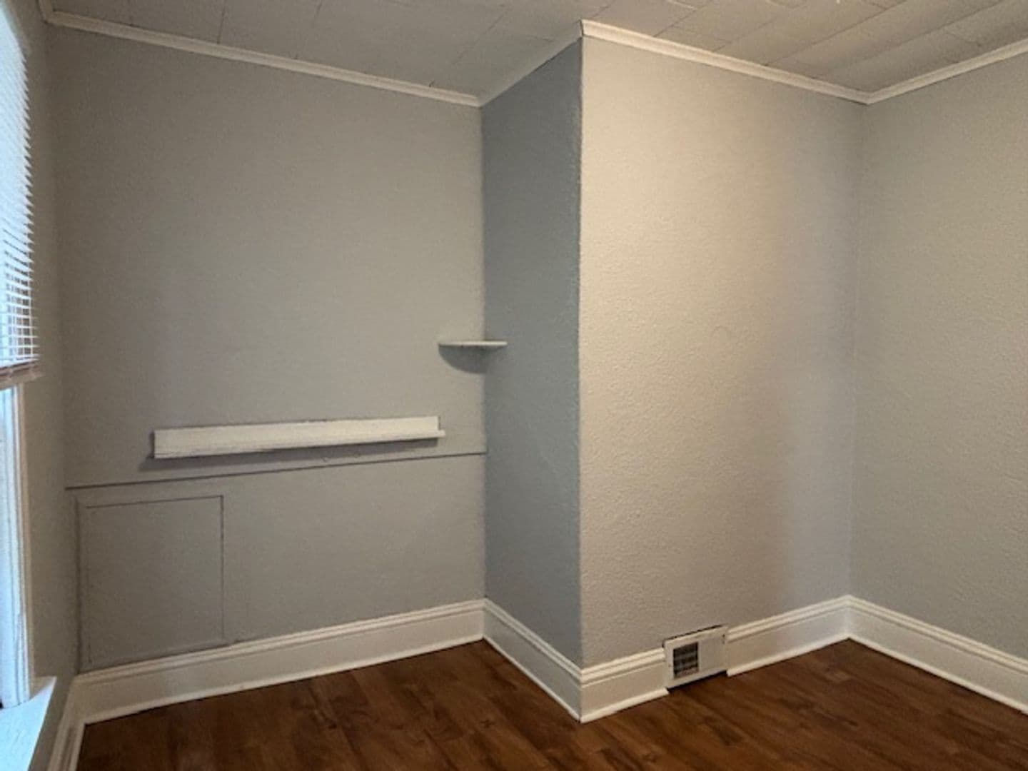Saint Paul Apartment: 580 Thomas Ave W