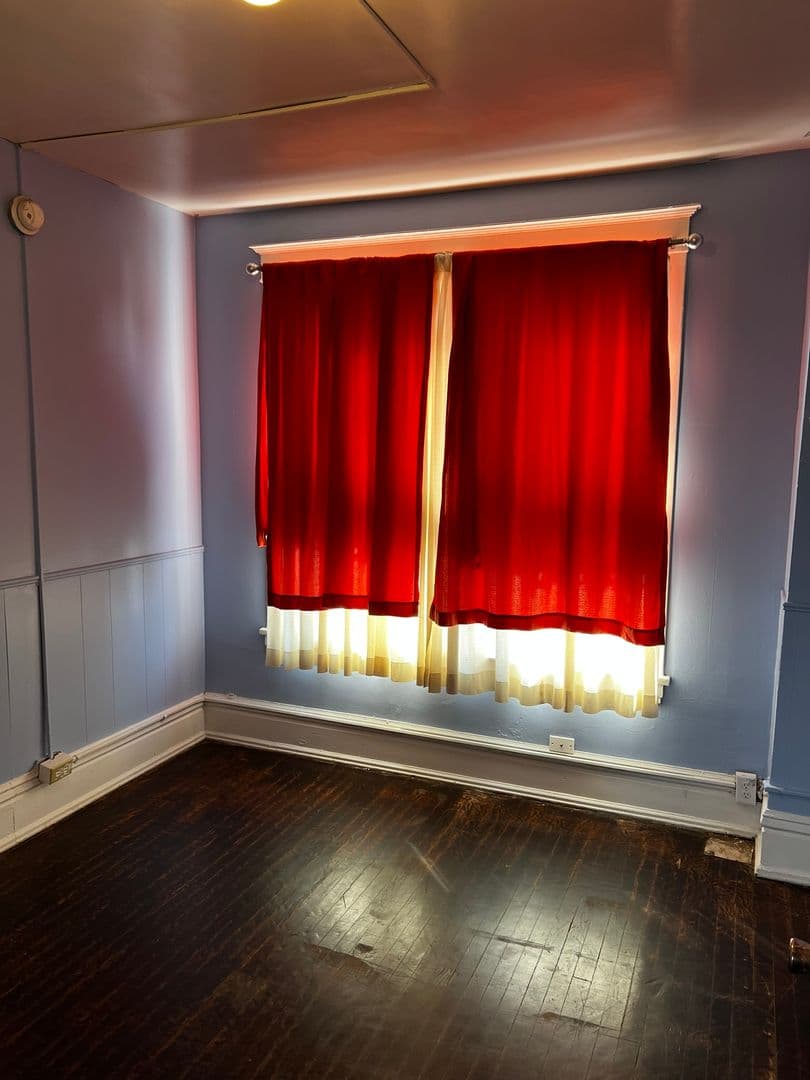 Saint Paul Apartment: 600 Grotto St N