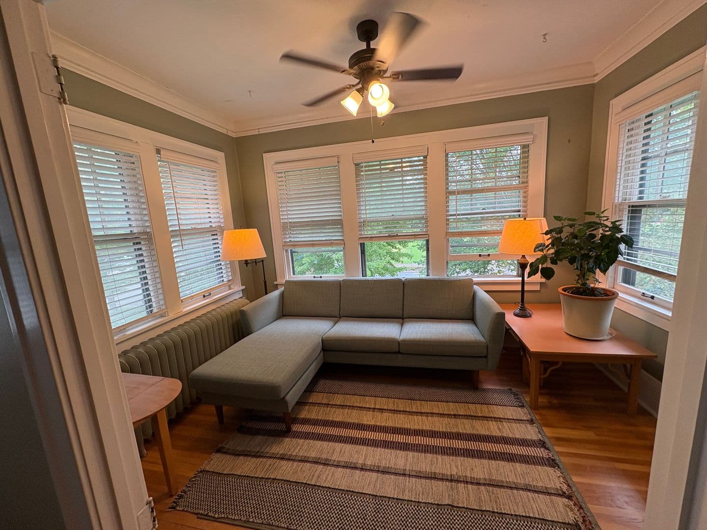 Saint Paul Apartment: 1135-1137 Goodrich Ave