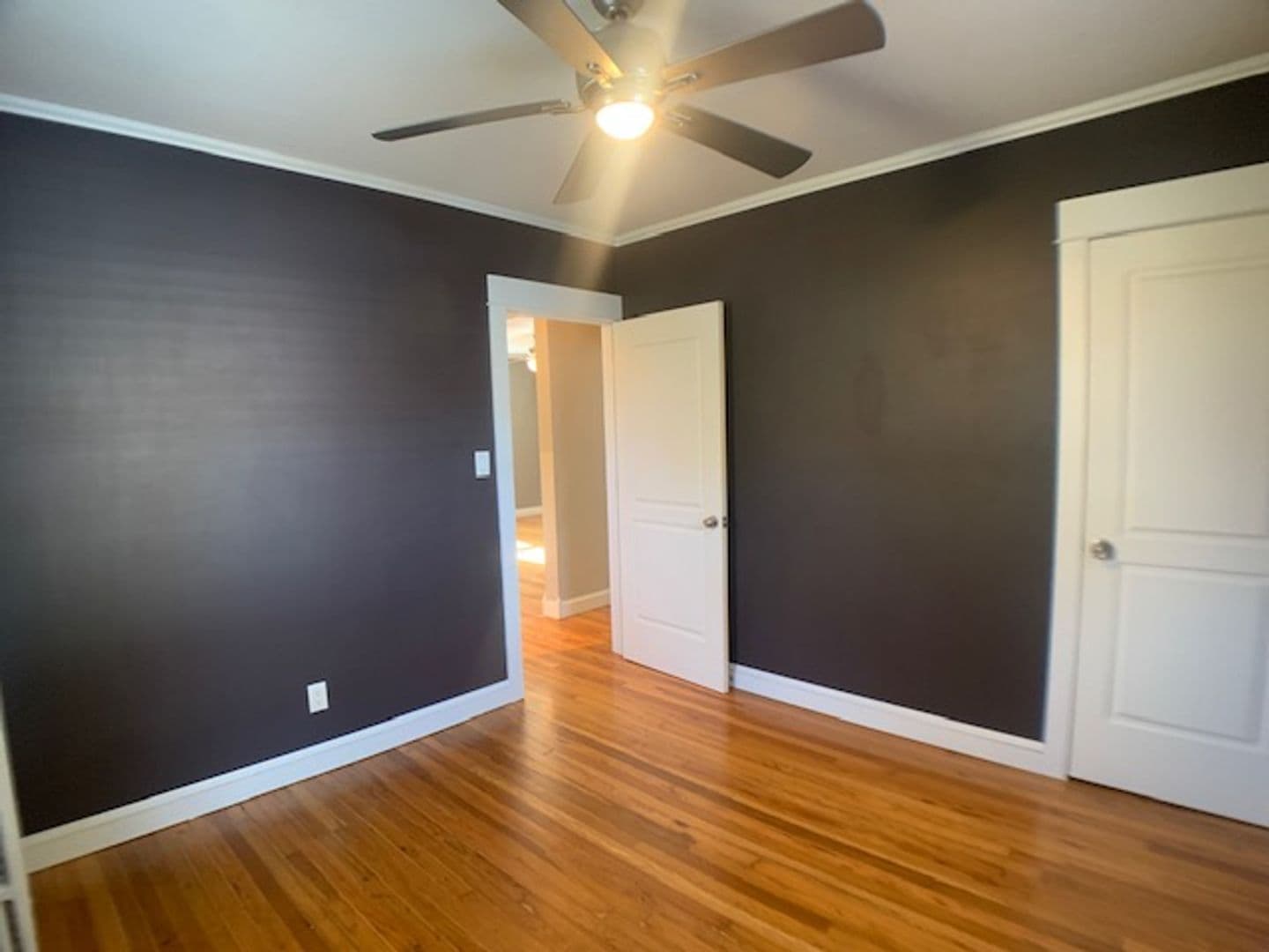 Saint Louis Park House: 2917 Pennsylvania Ave S