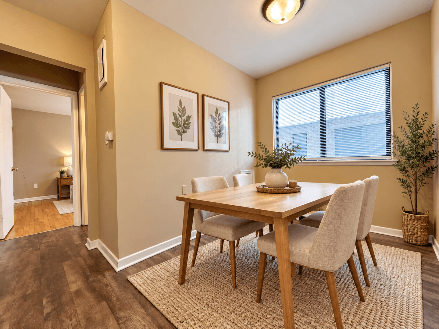 Saint Paul Apartment: 638-642 Snelling Ave South